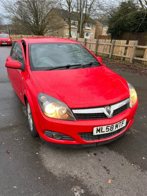 Vauxhall Astra 2009 SXI 1.6 petrol (OFFERS CONSIDERED)