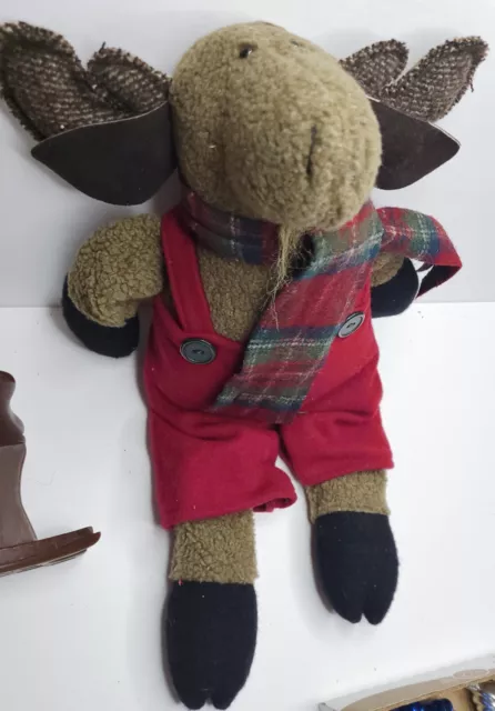Woof and Poof Musical Moose plays Walking in a Winter Wonderland 22 Inch