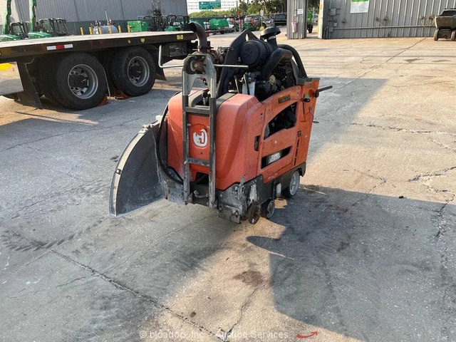 2018 Husqvarna FS5000D 3SP 36" Walk Behind Self Propelled Concrete Saw bidadoo