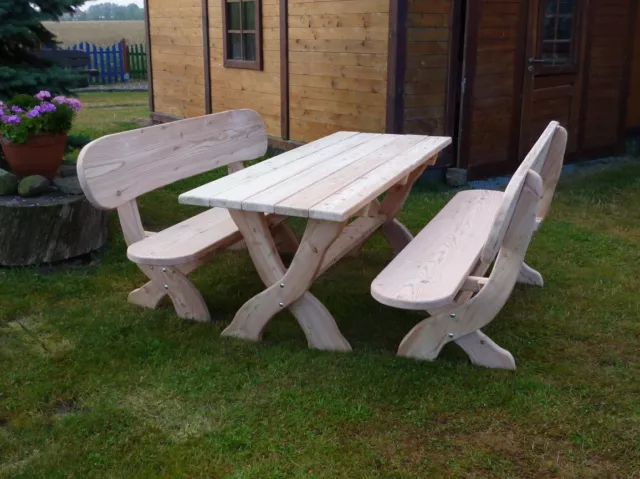 Terrassenmöbel. Sitzgruppe Holz .Bank Massiv. Gartenmöbel Massiv