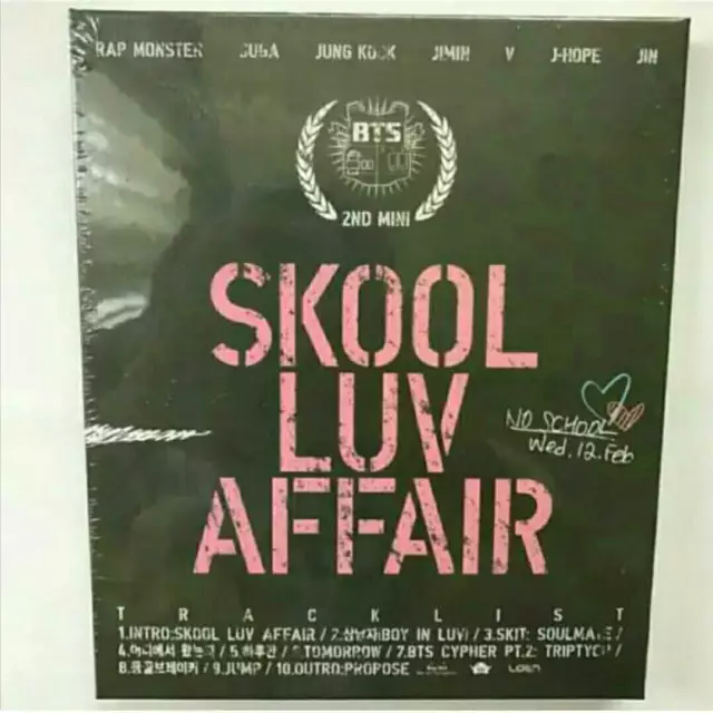 BTS (bangtan boys) SKOOL LUV AFFAIR : CD+PHOTOBOOK+PHOTOCARD new SEALED