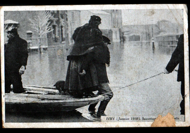 IVRY (94) Inondation 1910 CRUE / SAUVETAGE des ENFANTS