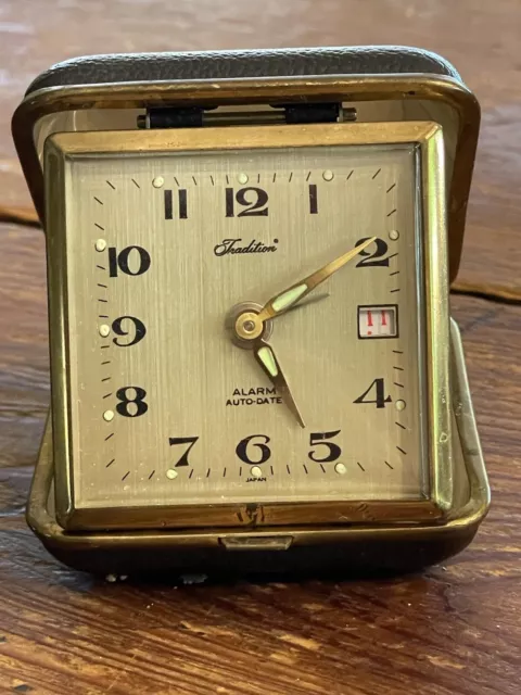 Vintage Tradition Auto Date Travel Windup Black Clam Case Alarm Clock - Japan