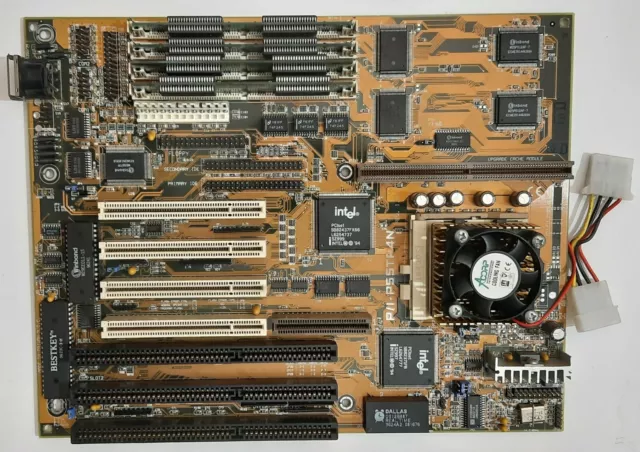 ASUS P/I-P55TP4N socket 7 ISA + Intel Pentium 120 MHz + 32 MB EDO-RAM