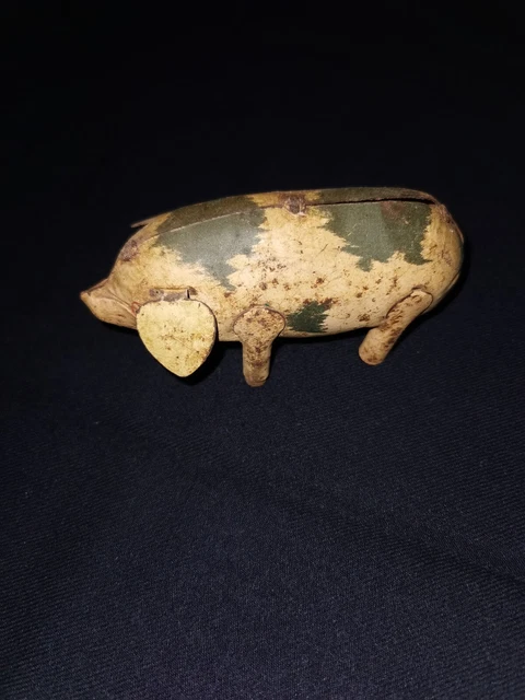Jouet ancien petit  cochon en tôle mode in usa zone germany