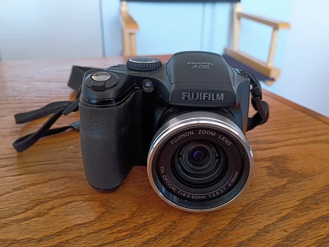 Canon Digital Camera Fujifilm FinePix S700 Digital Camera MP