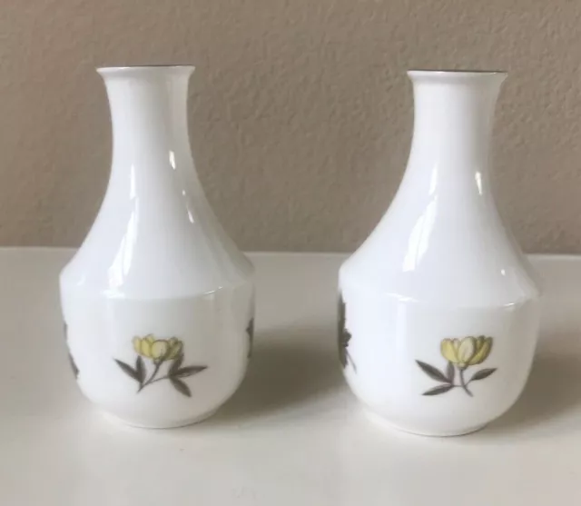 GIFT Royal Worcester THE DORCHESTER HOTEL A Pair of Vases WORCESTERSHIRE ENGLAND 2