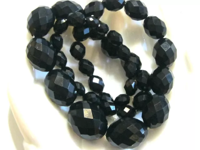 Big Antique Vintage Faceted Black Jet / Bakelite Graduating Oval Bead Necklace