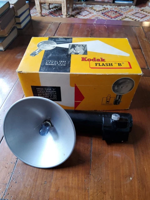 Appareil photo 1950 Kodak Flash B Ancien Collection argentique boite origine 2