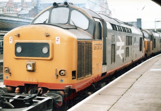 RAILWAY PHOTO 6X4 Class 37 37370` Freight at Preston 2/12/1988 £1.60 ...