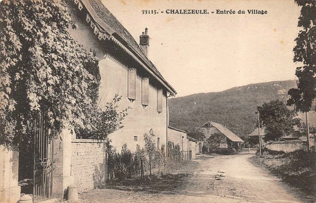 CHALEZEULE - Entrée du village (Doubs)