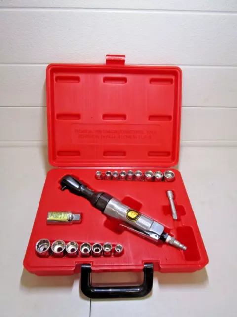 Universal Tool UT-2208K Pneumatic 3/8" Drive Air Ratchet w/ Metric & SAE Sockets