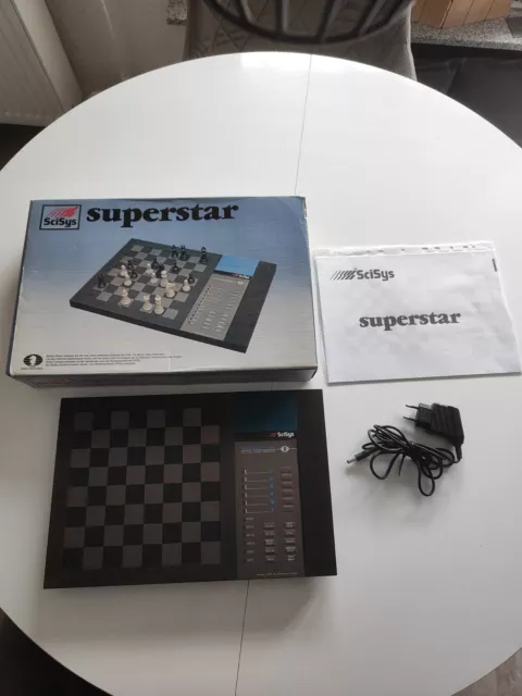 Schachcomputer SciSys Superstar 28K