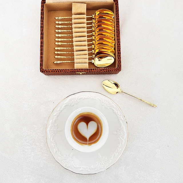 Lot De 12 Petites Cuillères à Moka En Métal Doré - Occasion