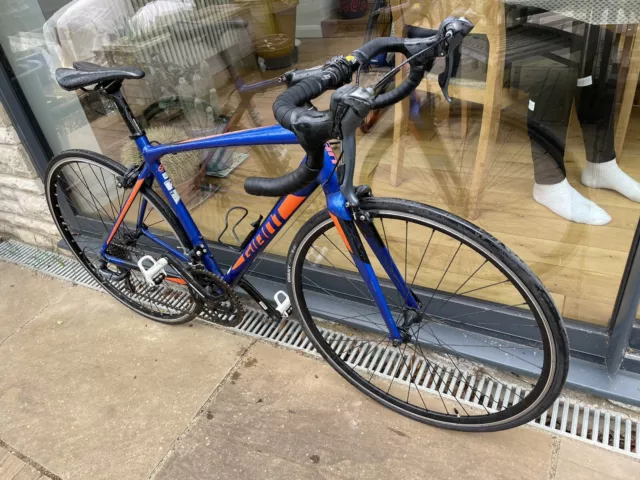 Giant contend frame size best sale