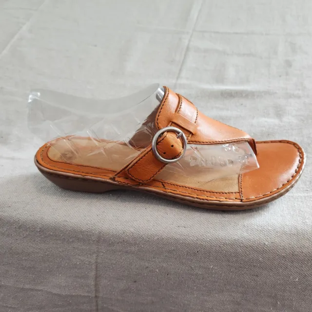 Born Sandals Womens 9 Tan Leather Thong Slip On Slides Comfort Casual W81969