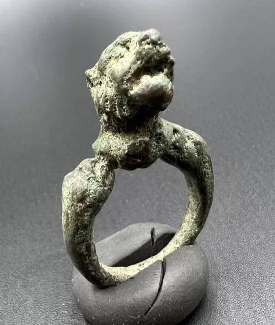 Near Eastern Ancient Bactria Greek Bronze Jewelry Ring Lion Head Shape Motif