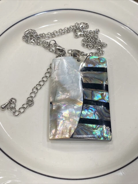 Large Shell Inlaid Pendant Necklace w/Abalone Mother Of Pearl 18k GP Geometric