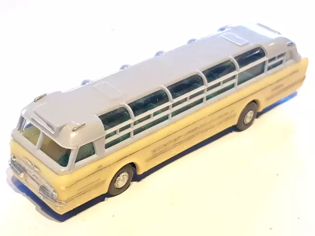 Espewe DDR Überlandbus Ikarus 66 grau/creme 1:87 /5