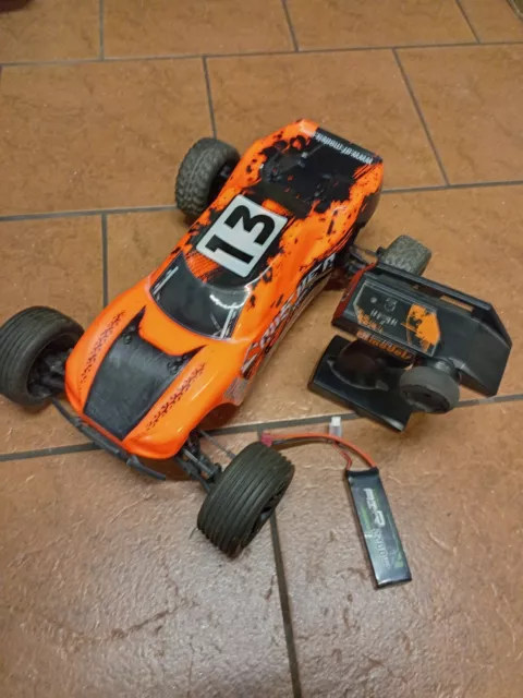 RC Auto df models Crusher Truck mit neuen Lipo Akku