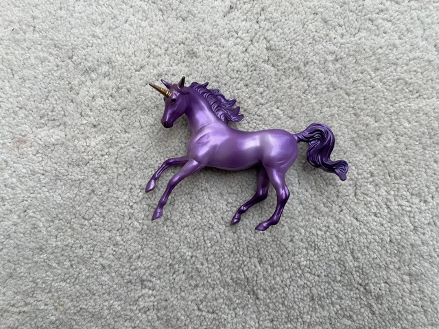 Breyer Horse Stablemate #6052 Mystery Unicorn Foal Surprise Purple Magnolia G5