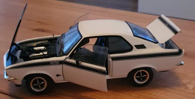 1:18 Norev Opel Manta A GT/E Coupe 1972 Weiß