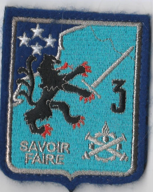 Insigne Militaire Français - 3ème Régiment Du Matériel - Fraisse G 3292 - Vintage - H 4 Cm