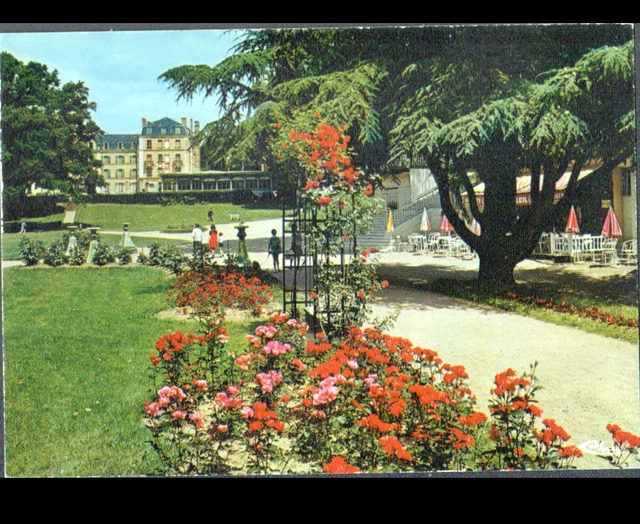 SAINT-HONORE-LES-BAINS (58)  PARC animé HOTEL du MORVAN