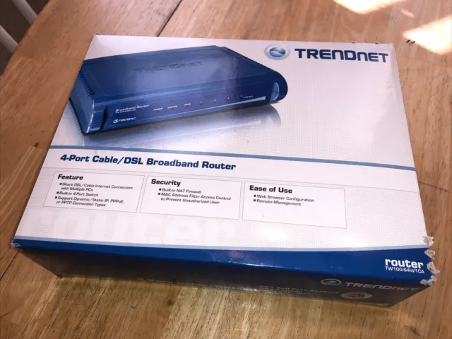 TRENDnet TW100-S4W1CA 4-Port 10/100 Wired Router (DHTW100S4W1CA)