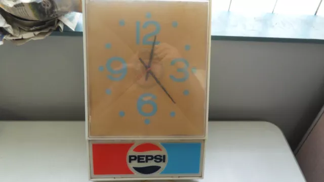 Vintage 70s 80s? Pepsi Wall Mount Plastic Clock Worn Pop Soda Cracks Used
