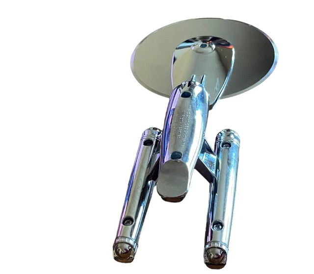 STAR TREK USS Enterprise NCC1701 Starship CBS Studios 2010 Pizza