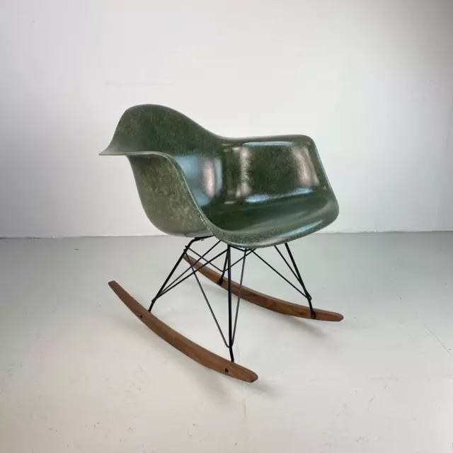 Vintage 1950s Eames Herman Miller RAR Mecedora Silla En Oscuro Verde Oliva #4017
