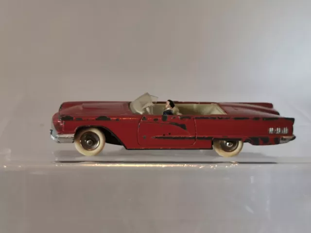 ancien Dinky Toys Ford Thunderbird # 555 - made in France - ech 1/43 vers 1960