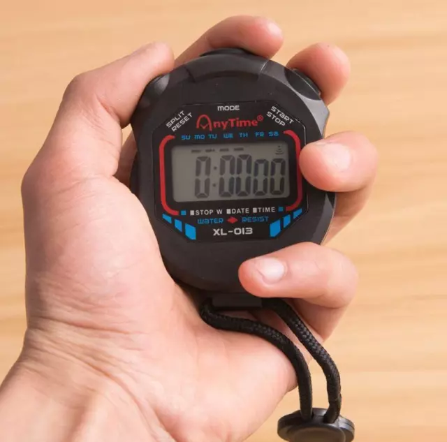 Classic Waterproof Digital Professional Handheld LCD Handheld Sports Stopwatch