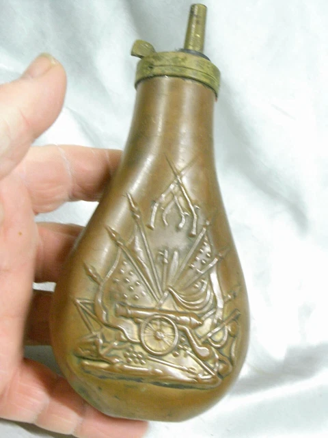 Ancienne Poire à Poudre En Cuivre - Chasse, Vénerie, Militaria, Soldat - Objet Vintage