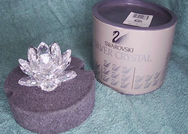 SWAROVSKI CRYSTAL Water Lily Candleholder 7600 NR 124 $69.00  display picture 1