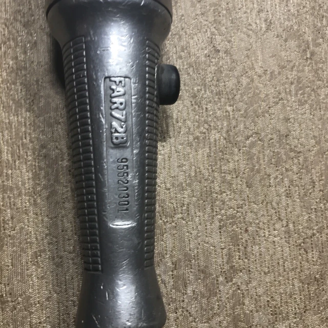 Snap-on Tools USA FAR72B 3/8" Drive Heavy Duty Pneumatic Air Ratchet Wrench Tool 2