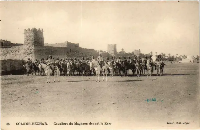 CPA AK Geiser 84 COLOMB-BÉCHAR Cavaliers du Maghzen ALGERIA (757373)