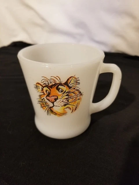Vintage Tony the tiger fire king milk glass coffee mug