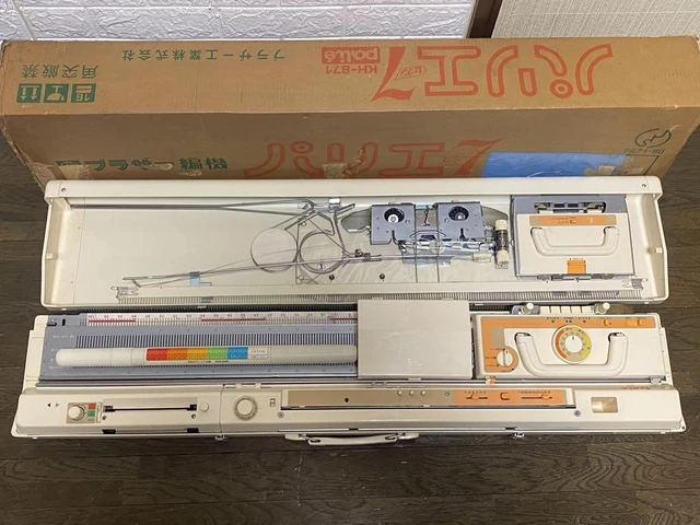 Máquina de tejer retro Kh-871 Paris Brother