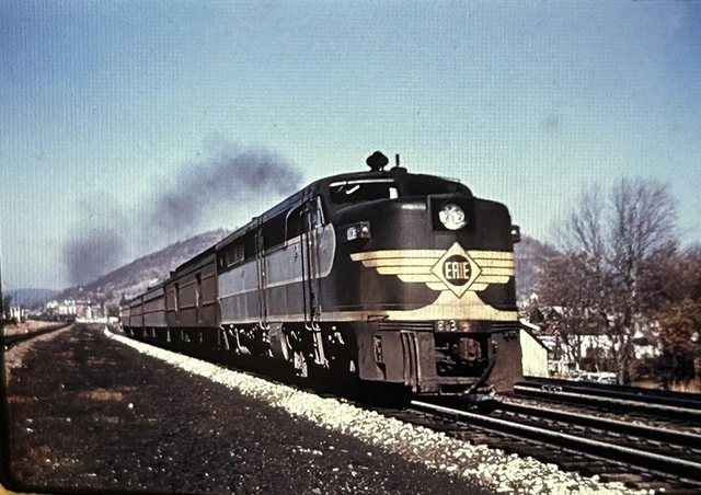 Vtg 35mm Slide Erie Railroad Train Engine PA-2 Port Jervis N.Y.
