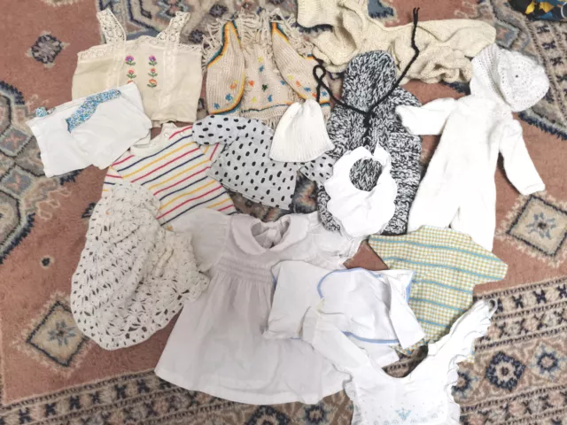 Lot vêtements poupées bébé vintage retro année 70-80