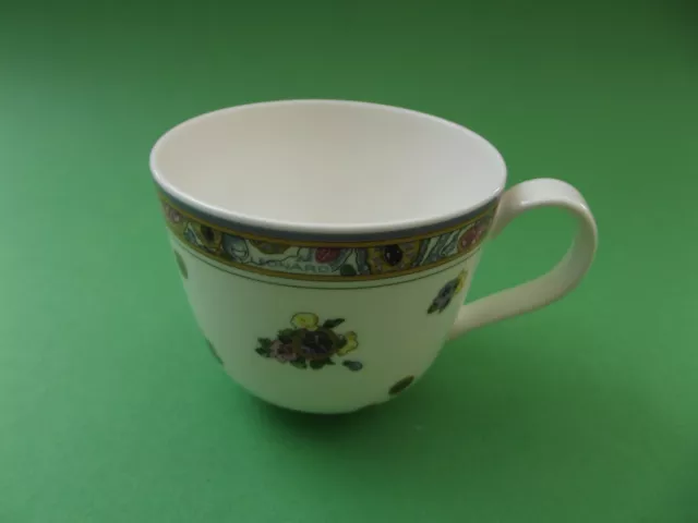 Hutschenreuther, Bone China, Rubis Leonard * Cubierta de espresso, 2 piezas *