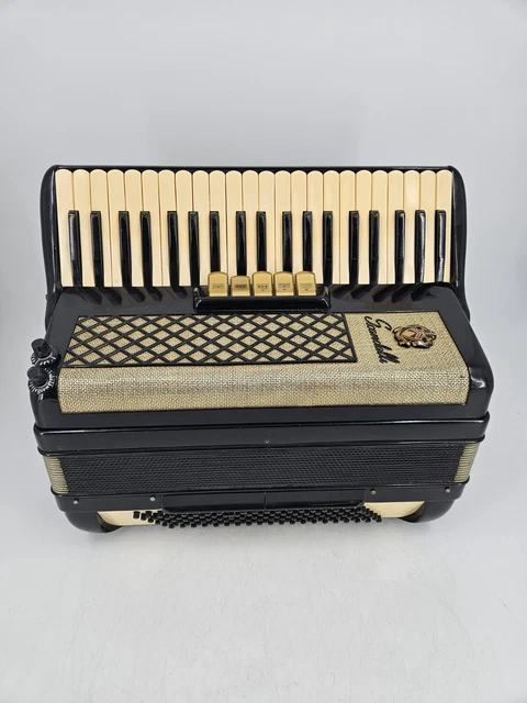 Scandalli 41 key 120 bass 4 reed piano accordion Scandalli 41 key 120 bass 4 reed piano accordion