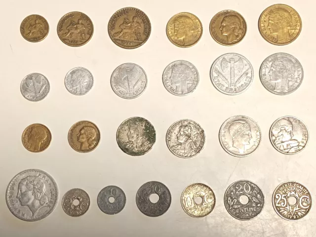 Lot Collection de 25 pièces de monnaie Anciens Francs toutes différentes