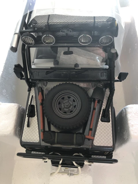 KYOSHO 1/18 LAND Rover Defender Tomb Raider Lara Croft Movie No autoart ...