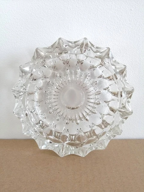 Petite coupelle ancienne en forme de feuille décor floral