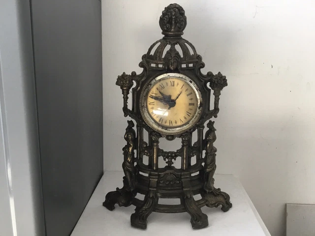 horloge pendule à poser à quartz en laiton