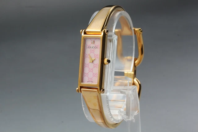 EXC+5] VINTAGE GUCCI 1500L Pink Logo 1P Diamond Gold Bangle Quartz