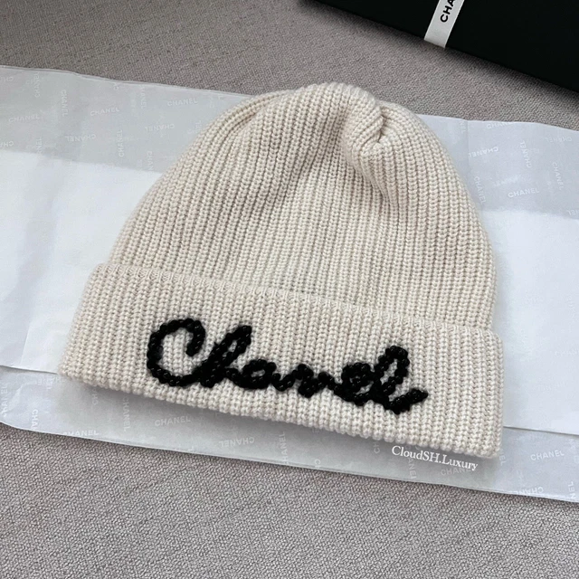 AUTH BNIB CHANEL Trendy CC Coco handle White/Ivory Rose Gold  display picture 3